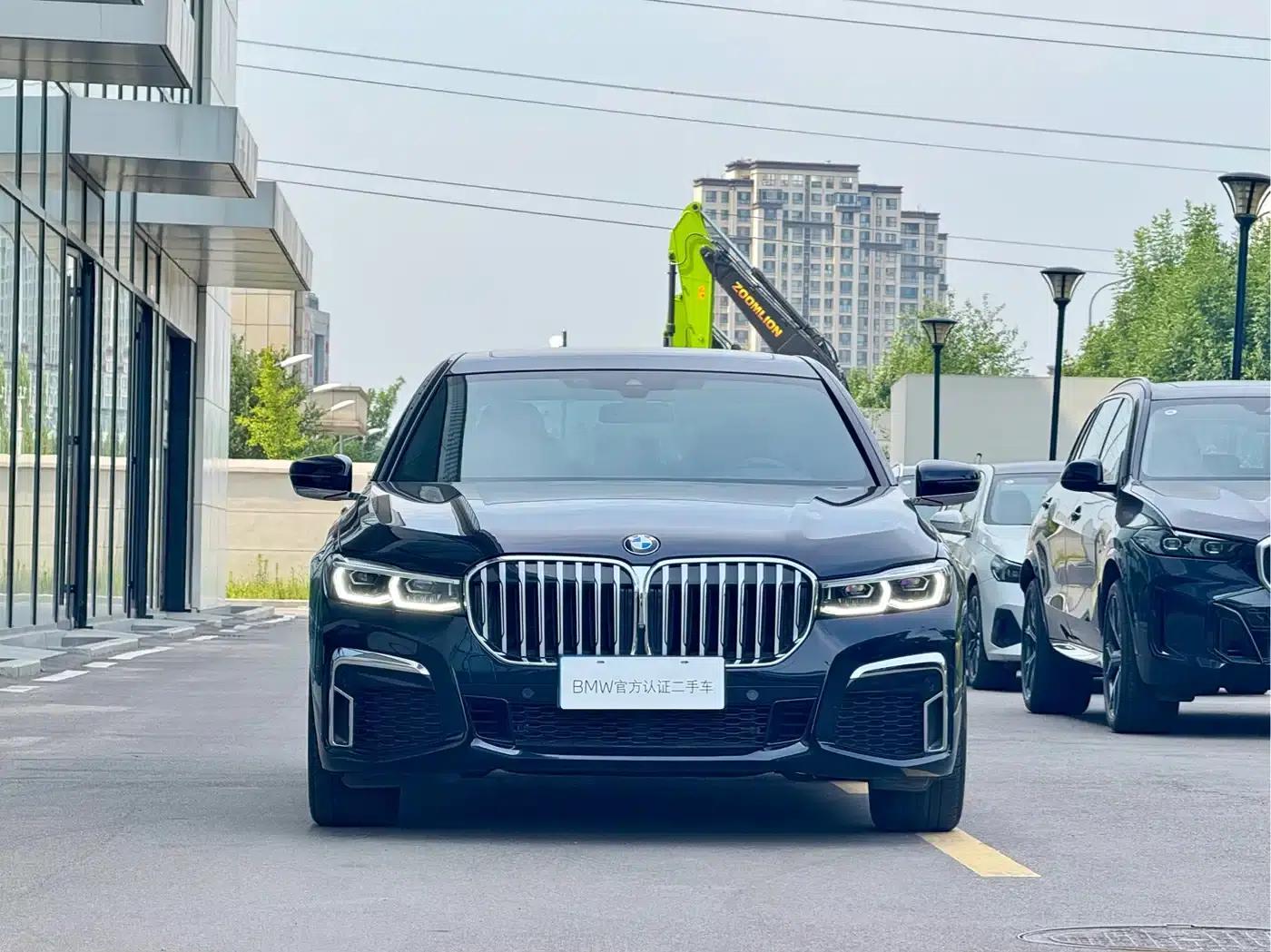 2019 BMW 7 Series Facelift 730Li M Sport Package — миниатюра 3