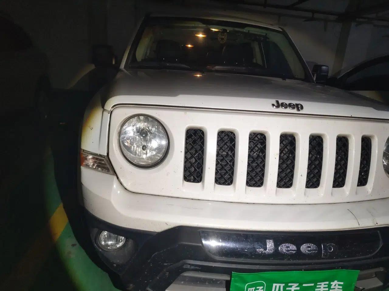 Jeep Patriot 2015 2.0L Sport Edition — миниатюра 7