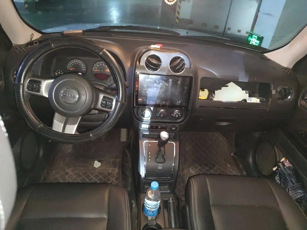 Jeep Patriot 2015 2.0L Sport Edition — миниатюра 9