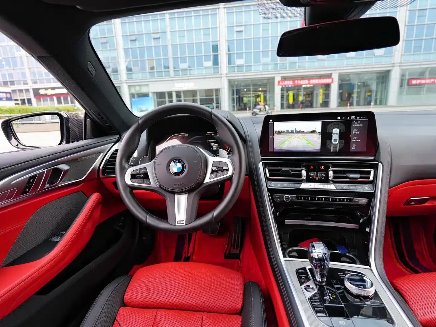 2022 BMW 8 Series 840i Coupe M Sport Package — миниатюра 11