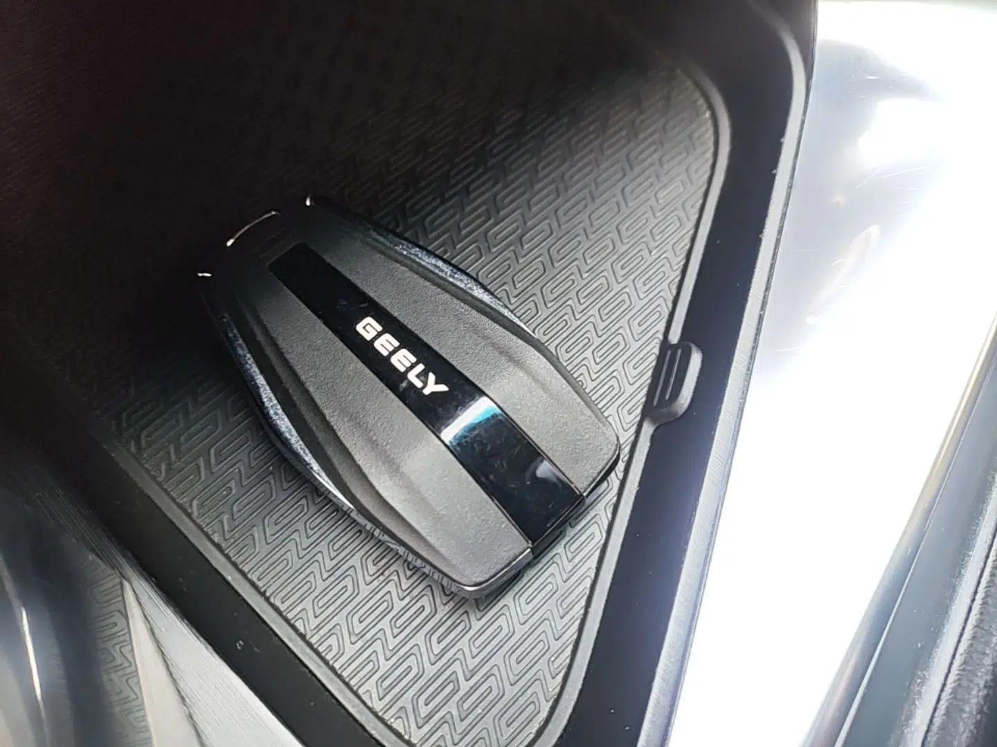 Geely Auto Binray 2021 1.4T CVT Asian Games Edition — миниатюра 33