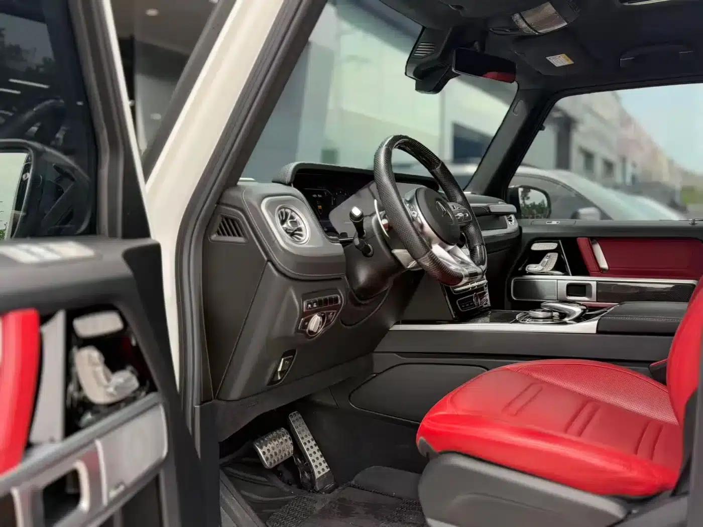 2023 Mercedes-Benz G-Class G 500 — миниатюра 7