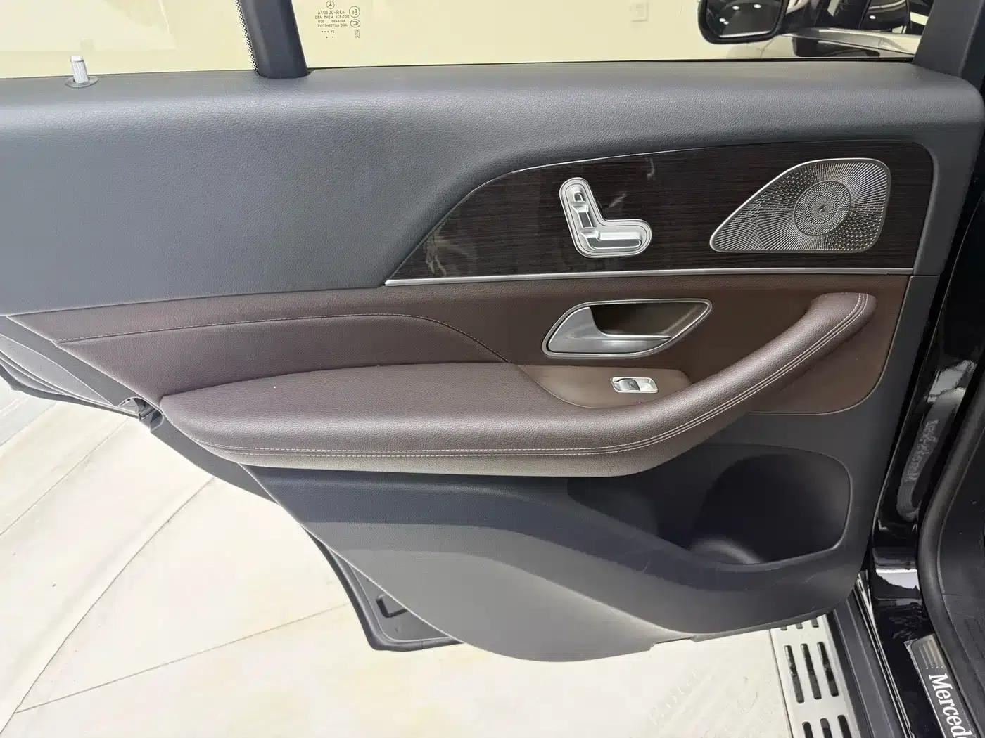 Imported Mercedes-Benz GLE 2022 GLE 350 4MATIC Fashion Model — миниатюра 14