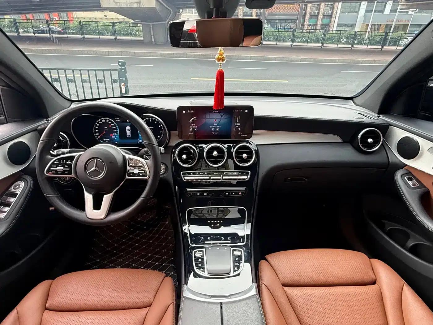 2022 Mercedes-Benz GLC Coupe, GLC 260 4MATIC Coupe SUV — миниатюра 9
