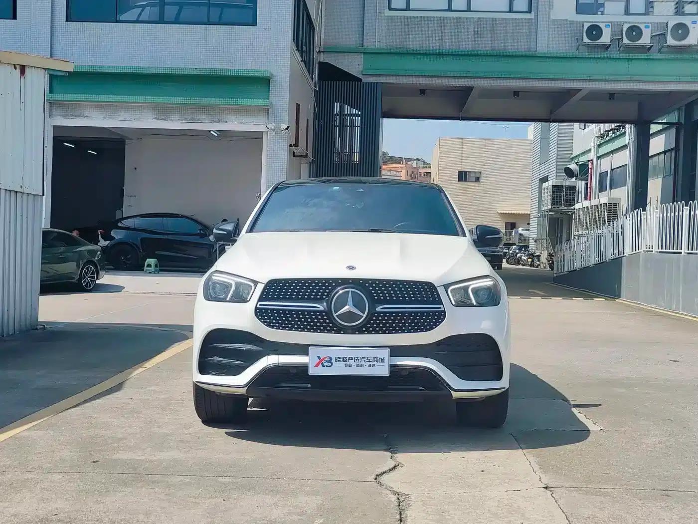 2022 Mercedes-Benz GLE Coupe, GLE 450 4MATIC Coupe SUV, Fashion Model — миниатюра 3