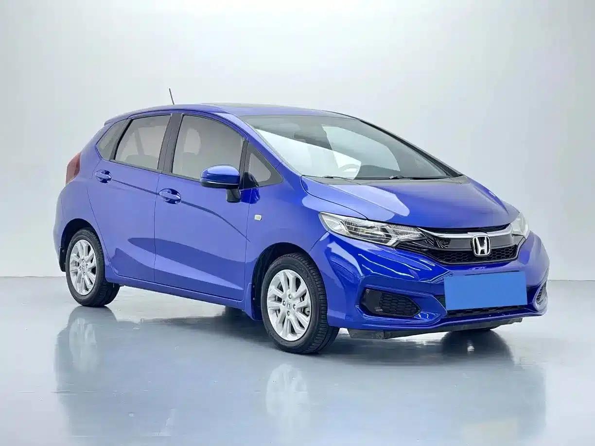 Honda Fit 2018 1.5L CVT Comfort Sunroof Edition — миниатюра 3