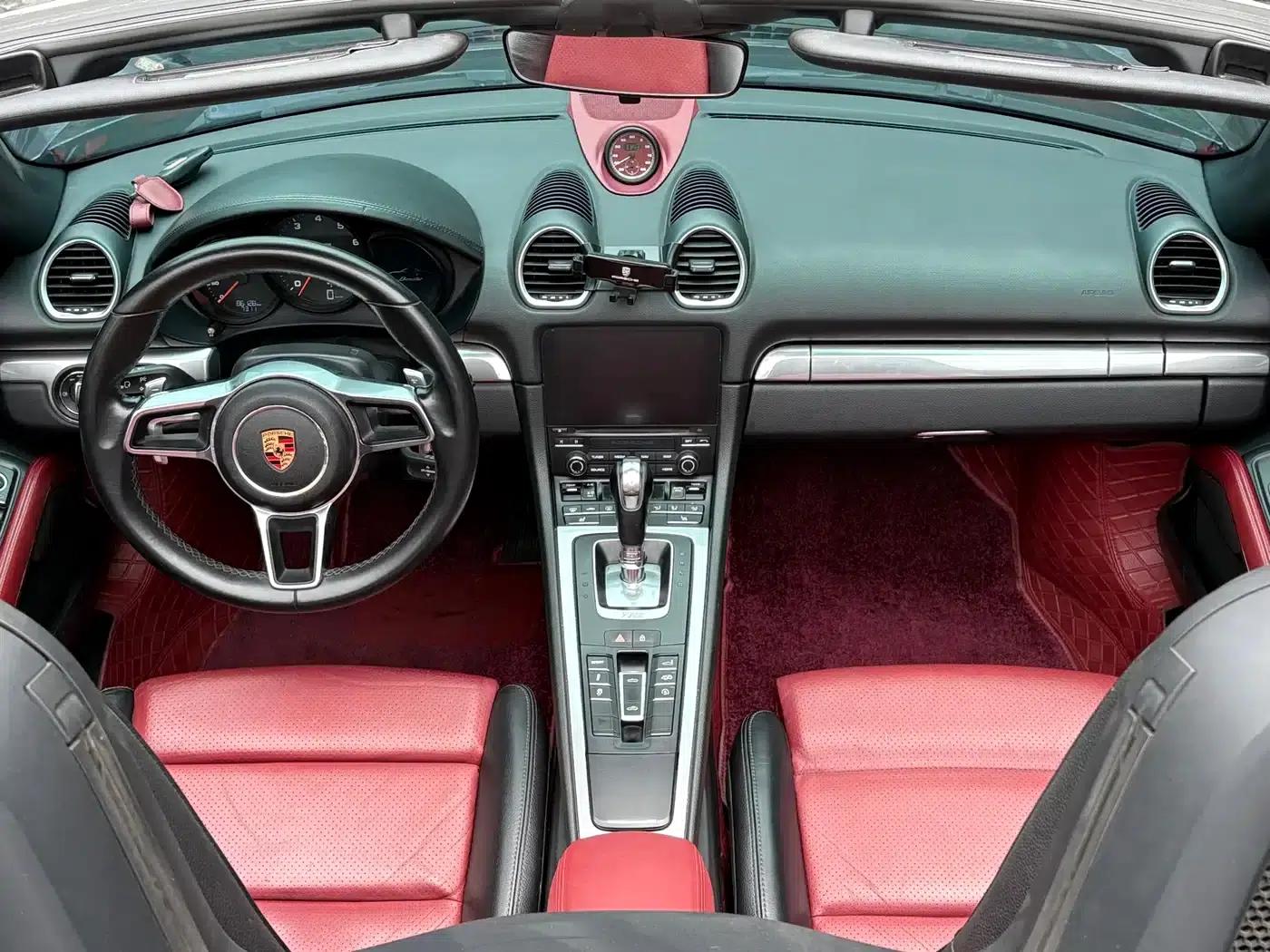 2018 Porsche 718 Boxster 2.0T — миниатюра 4