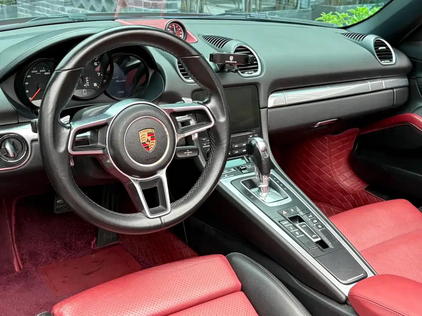2018 Porsche 718 Boxster 2.0T — миниатюра 5
