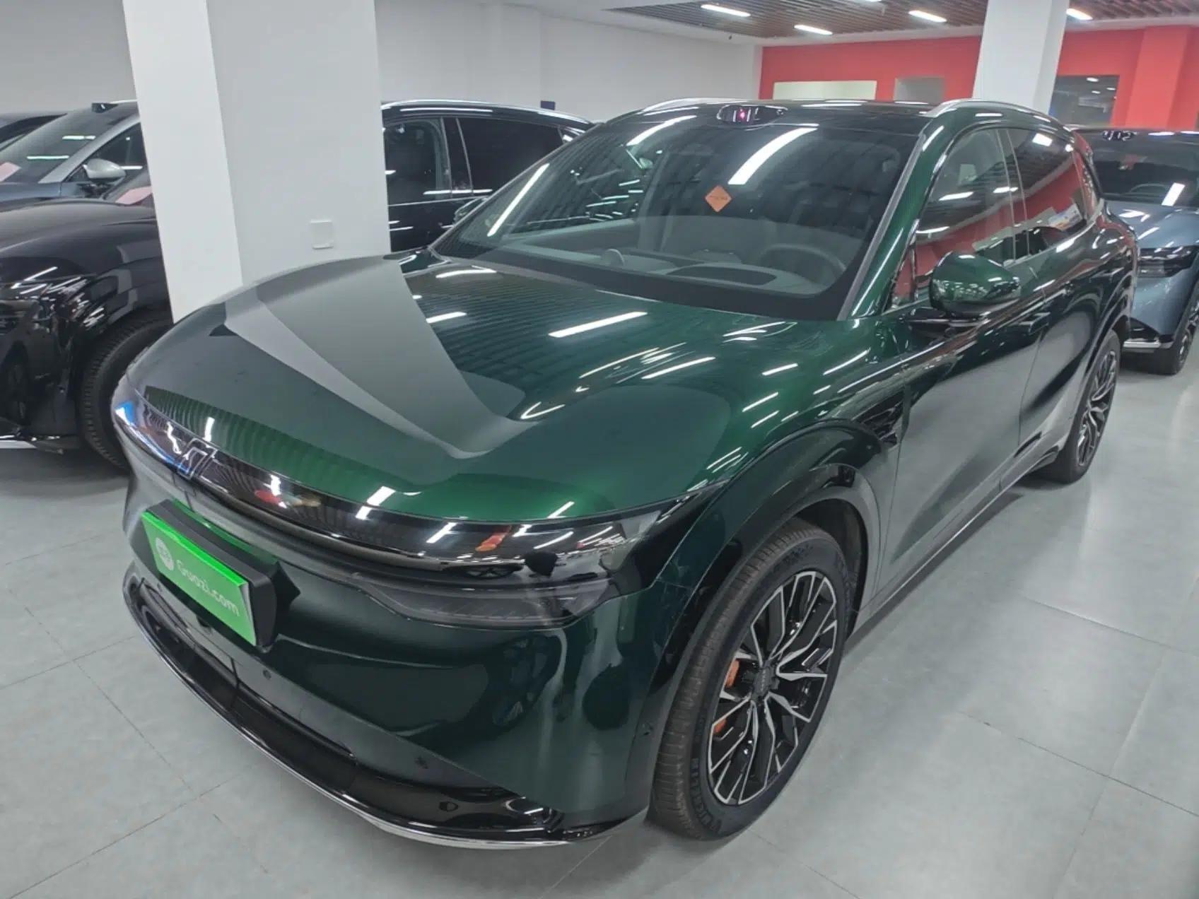 Zeekr 7X 2025 100 kWh Long-Range Rear-Wheel Drive with Intelligent Driving Features — миниатюра 1