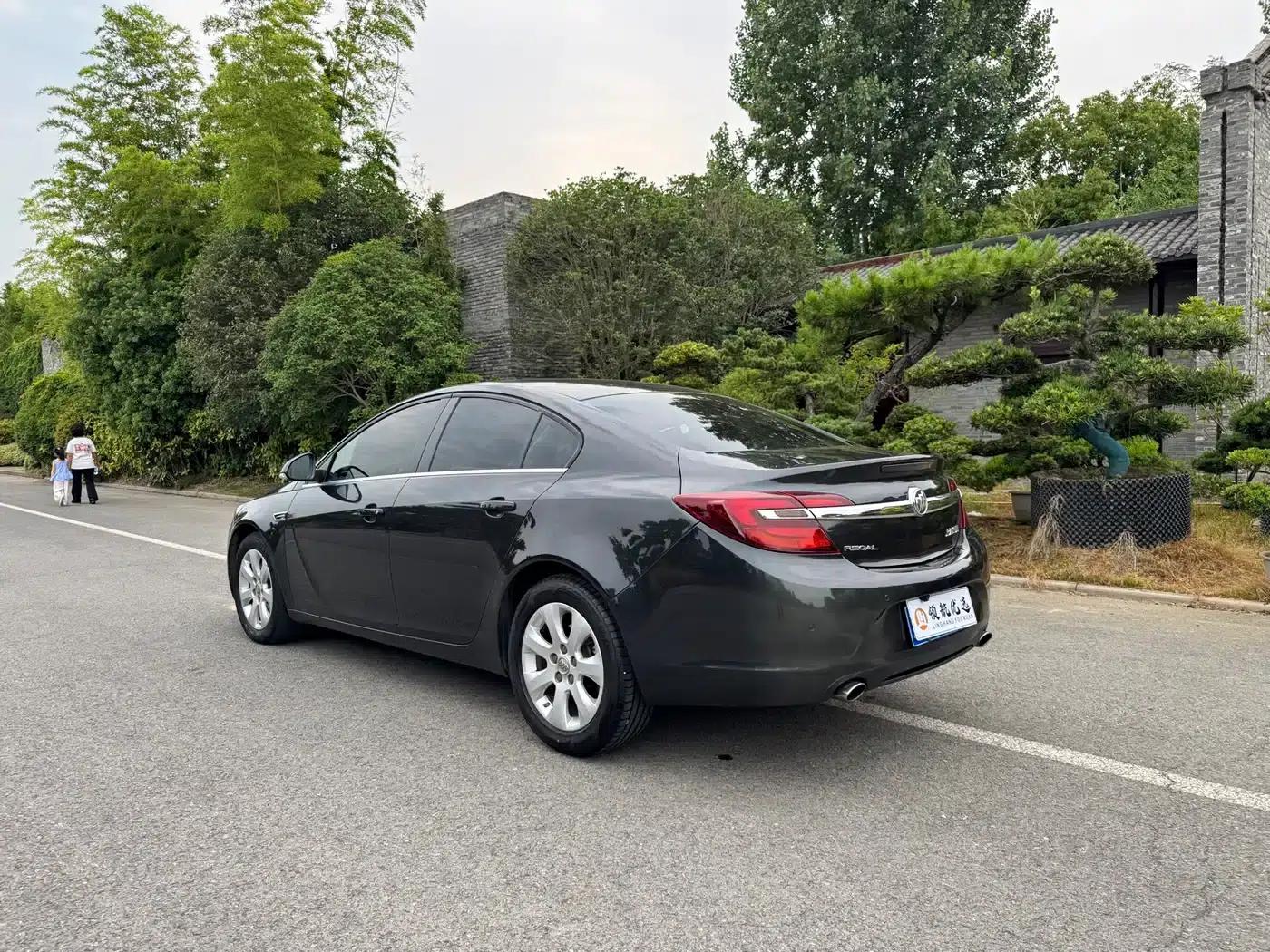 Buick Regal 2015 2.0L Leading Fashion Edition — миниатюра 3
