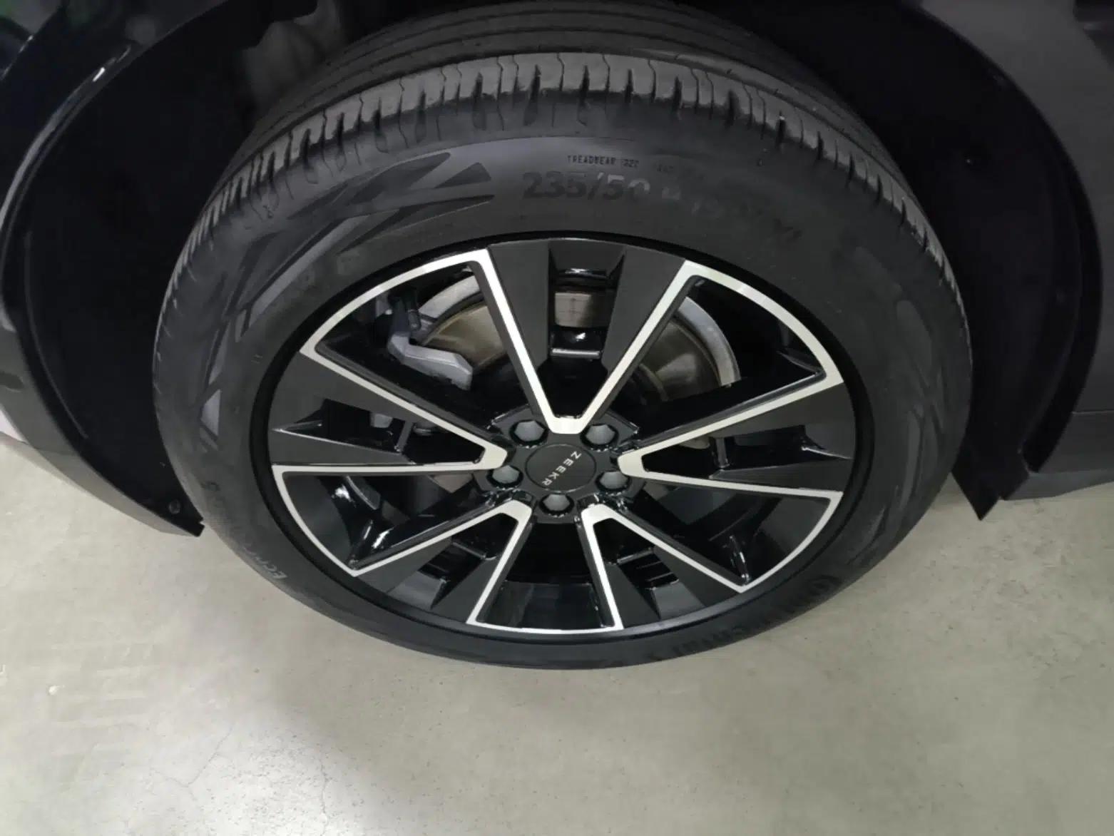 Zeekr X 2024 Four-Seat Rear-Drive Version — миниатюра 11