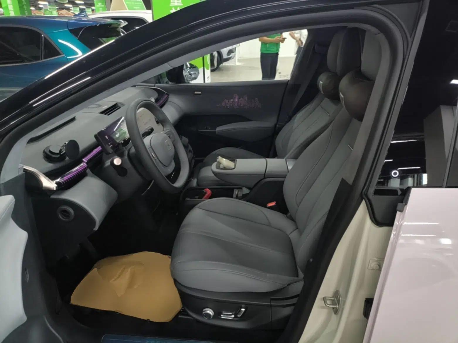 Zeekr X 2024 Four-Seat Rear-Drive Version — миниатюра 17