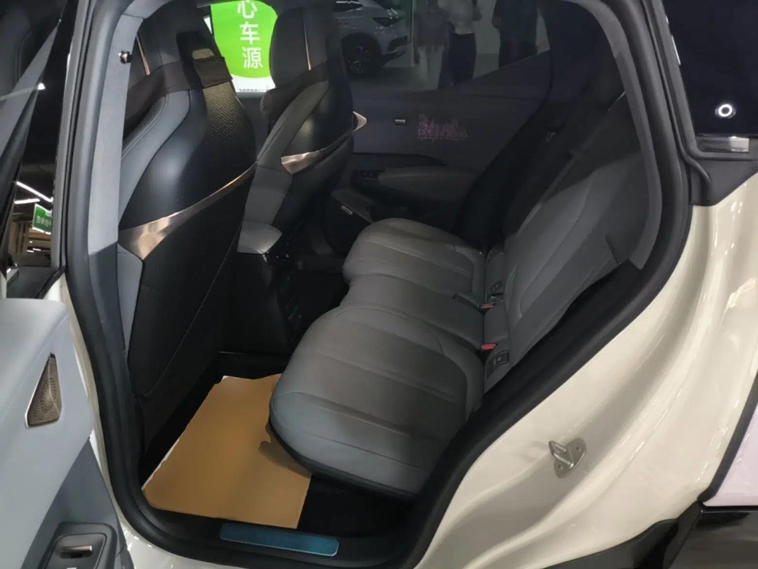 Zeekr X 2024 Four-Seat Rear-Drive Version — миниатюра 20
