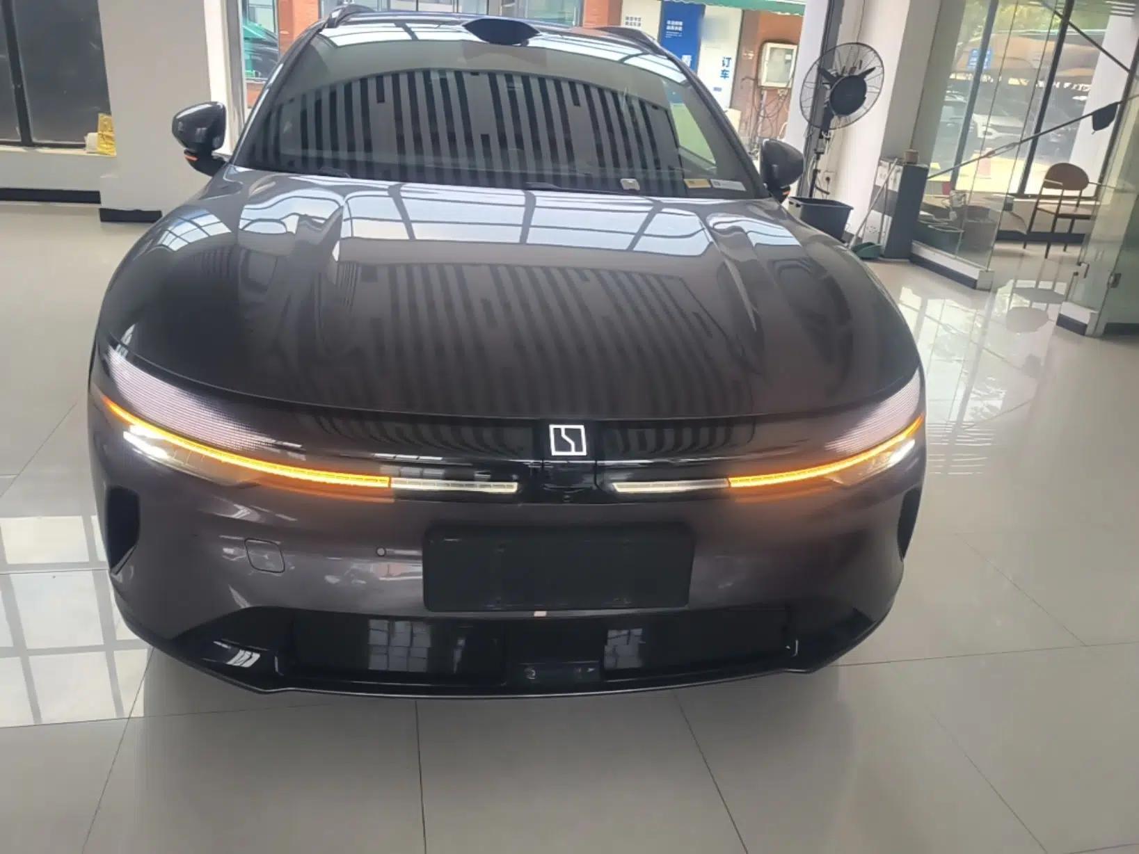 Zeekr 007GT 2025 Four-Wheel Drive Intelligent Driving Version 75 kWh — миниатюра 2