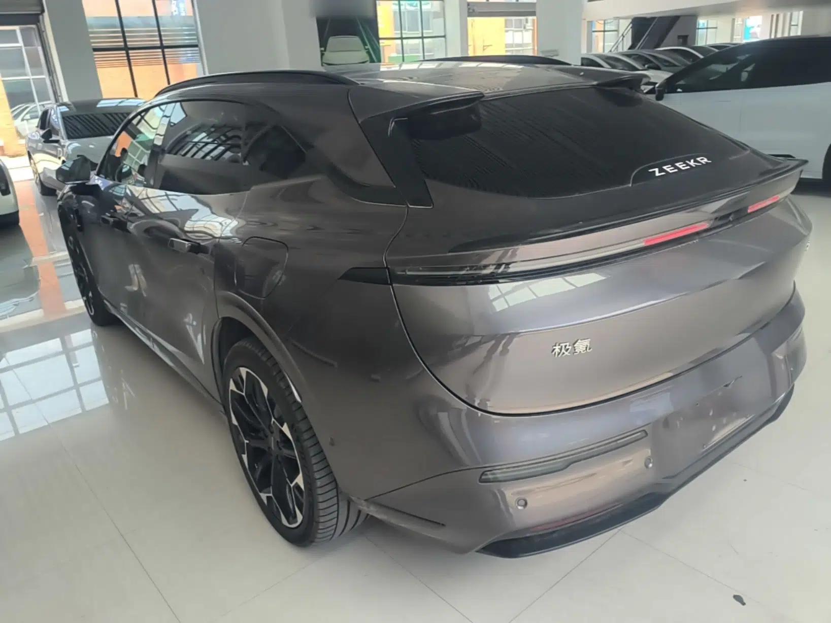 Zeekr 007GT 2025 Four-Wheel Drive Intelligent Driving Version 75 kWh — миниатюра 4