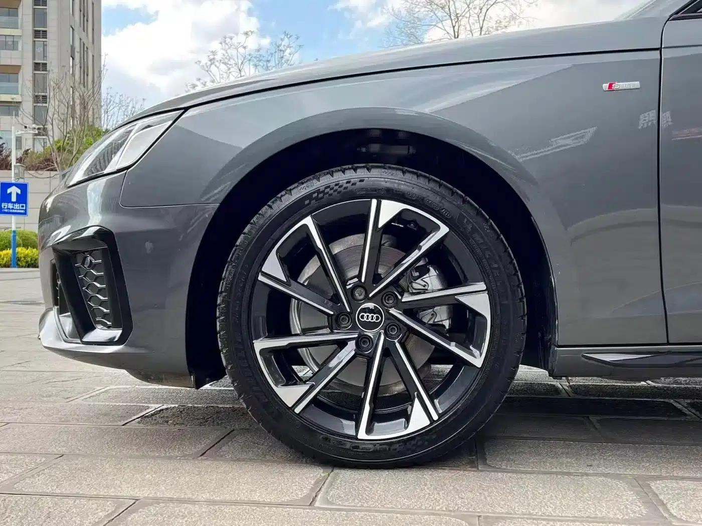 Audi A4L 2023 40 TFSI Luxury Dynamic — миниатюра 5