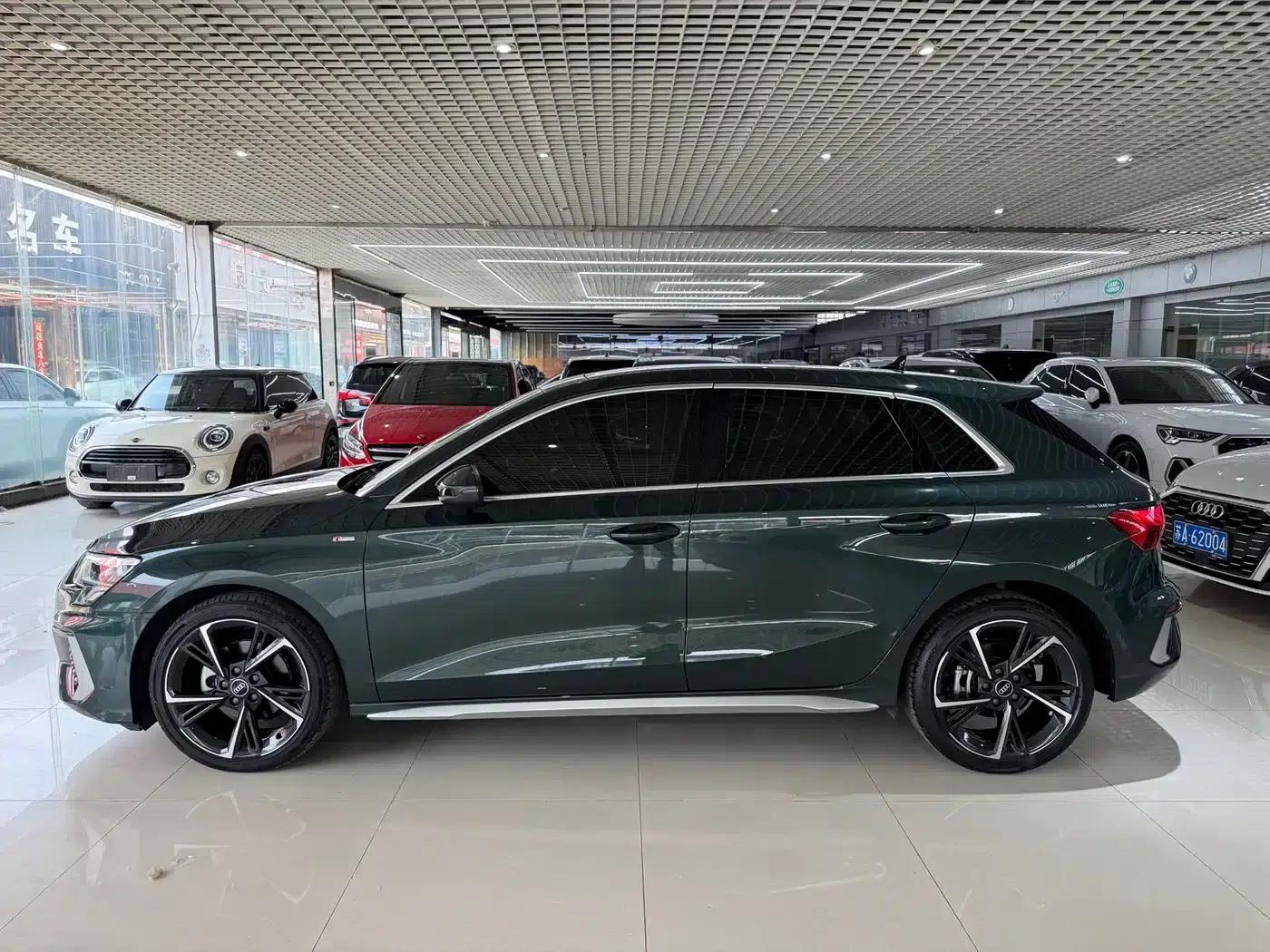 Audi A3 2023 Sportback 35 TFSI Fashion Sport — миниатюра 6