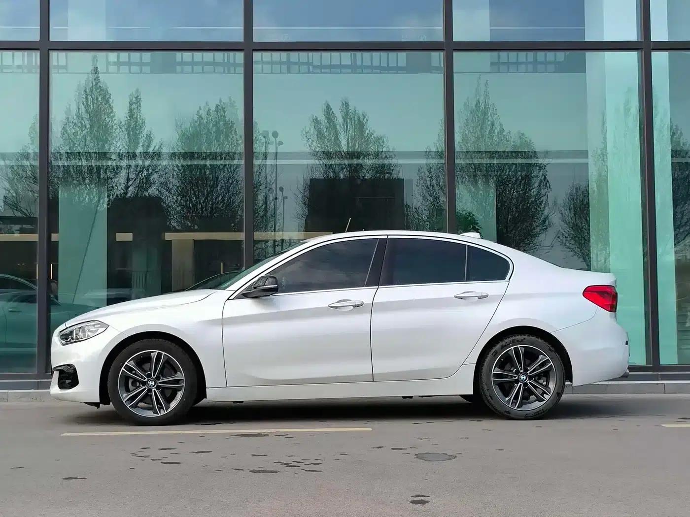 2018 BMW 1 Series 118i Sport — миниатюра 3