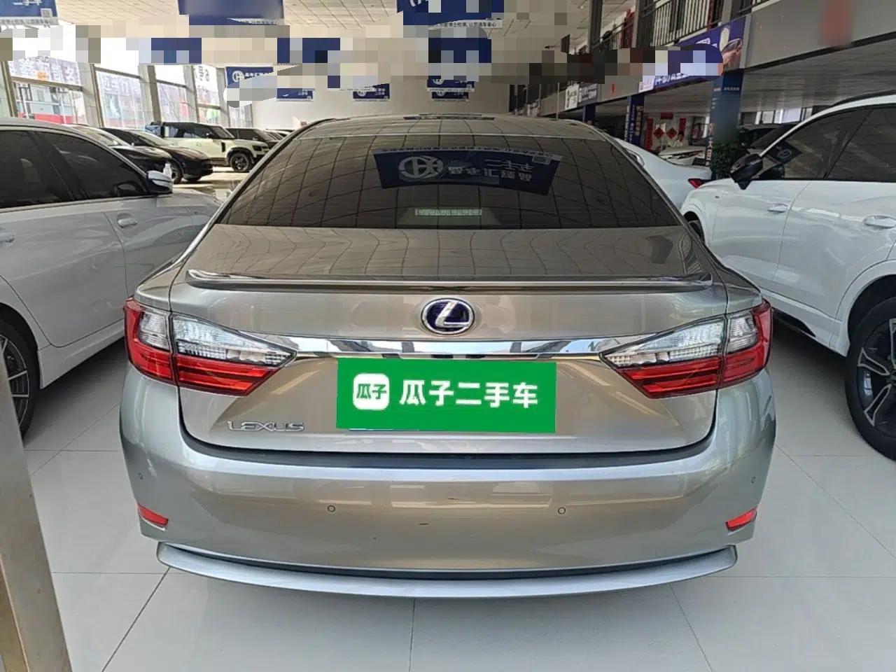 Lexus ES 2015 300h Comfort Edition — миниатюра 5