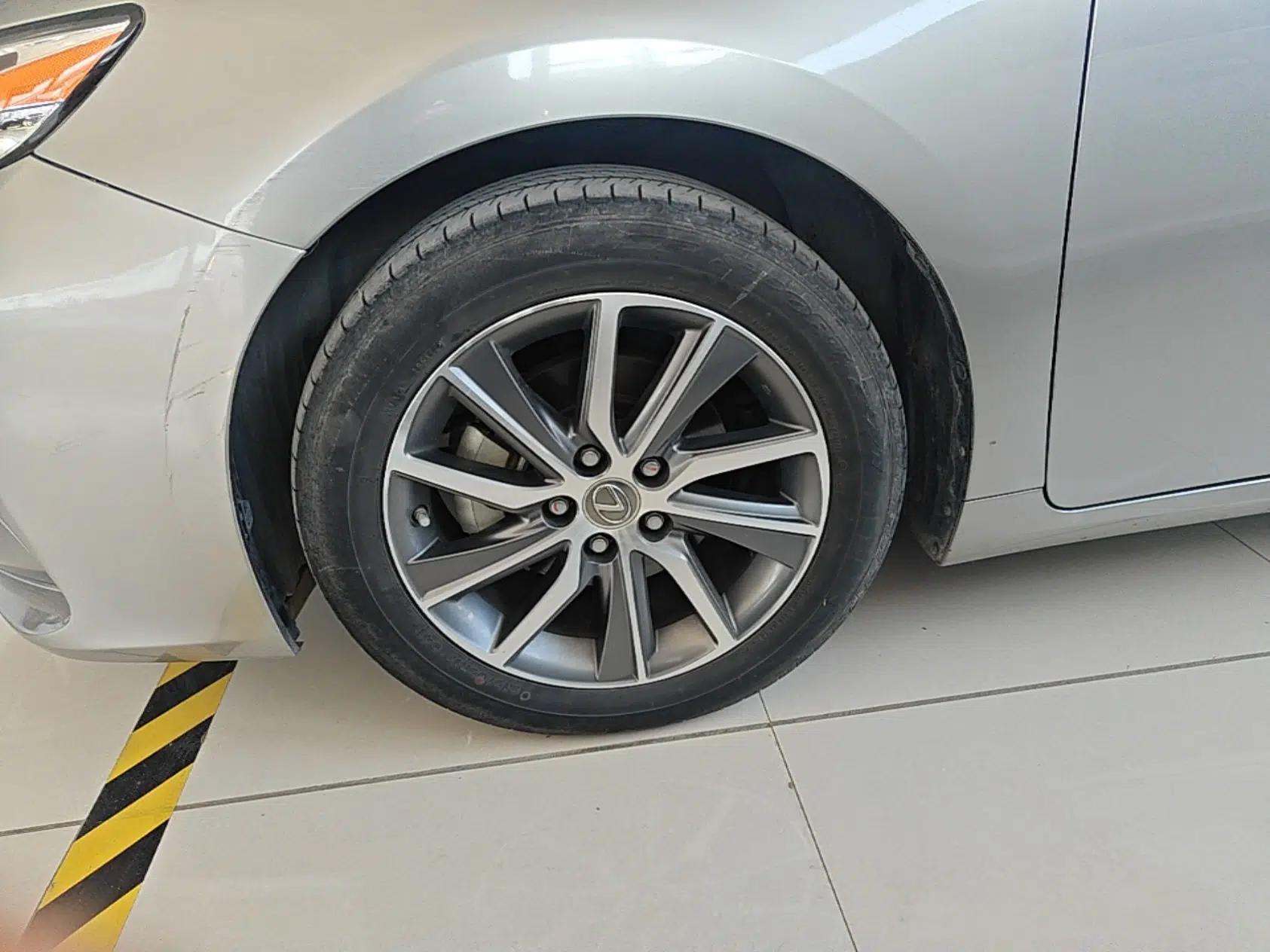 Lexus ES 2015 300h Comfort Edition — миниатюра 10