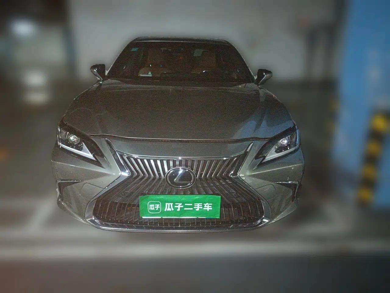 Lexus ES 2020 200 Excellence Edition — миниатюра 2