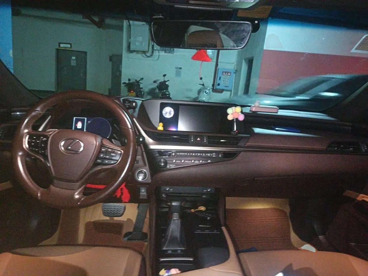 Lexus ES 2020 200 Excellence Edition — миниатюра 9