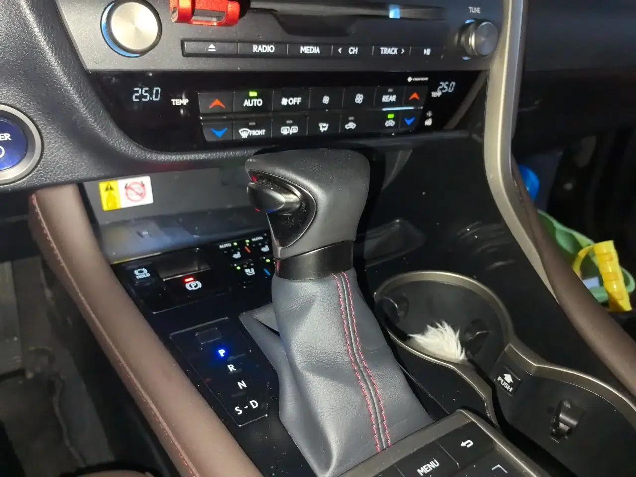 Lexus RX 2020 Revised Version 450hL Four-Wheel Drive Elegant Edition 7 Seats — миниатюра 14
