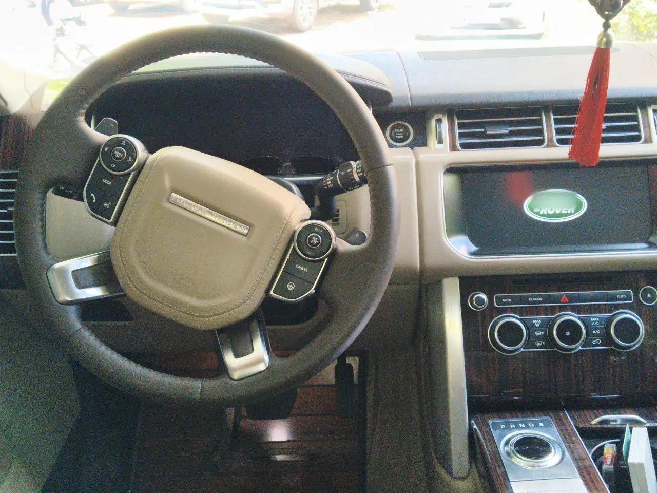 Land Rover Range 2017 3.0 SC V6 Vogue — миниатюра 9