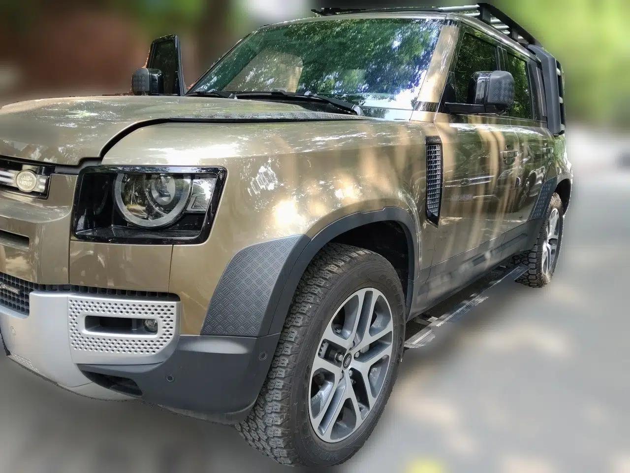 Land Rover Defender 2020 110 P400 Dark Special Edition — миниатюра 1