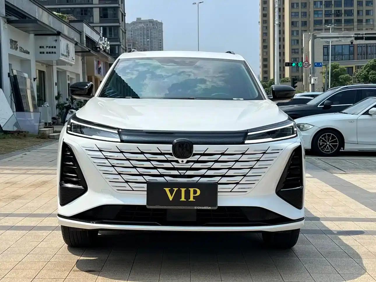 Changan CS75PLUS 2024 Model, Third Generation, Champion Edition, 1.5T Intelligent Driving and Sporty Type — миниатюра 3