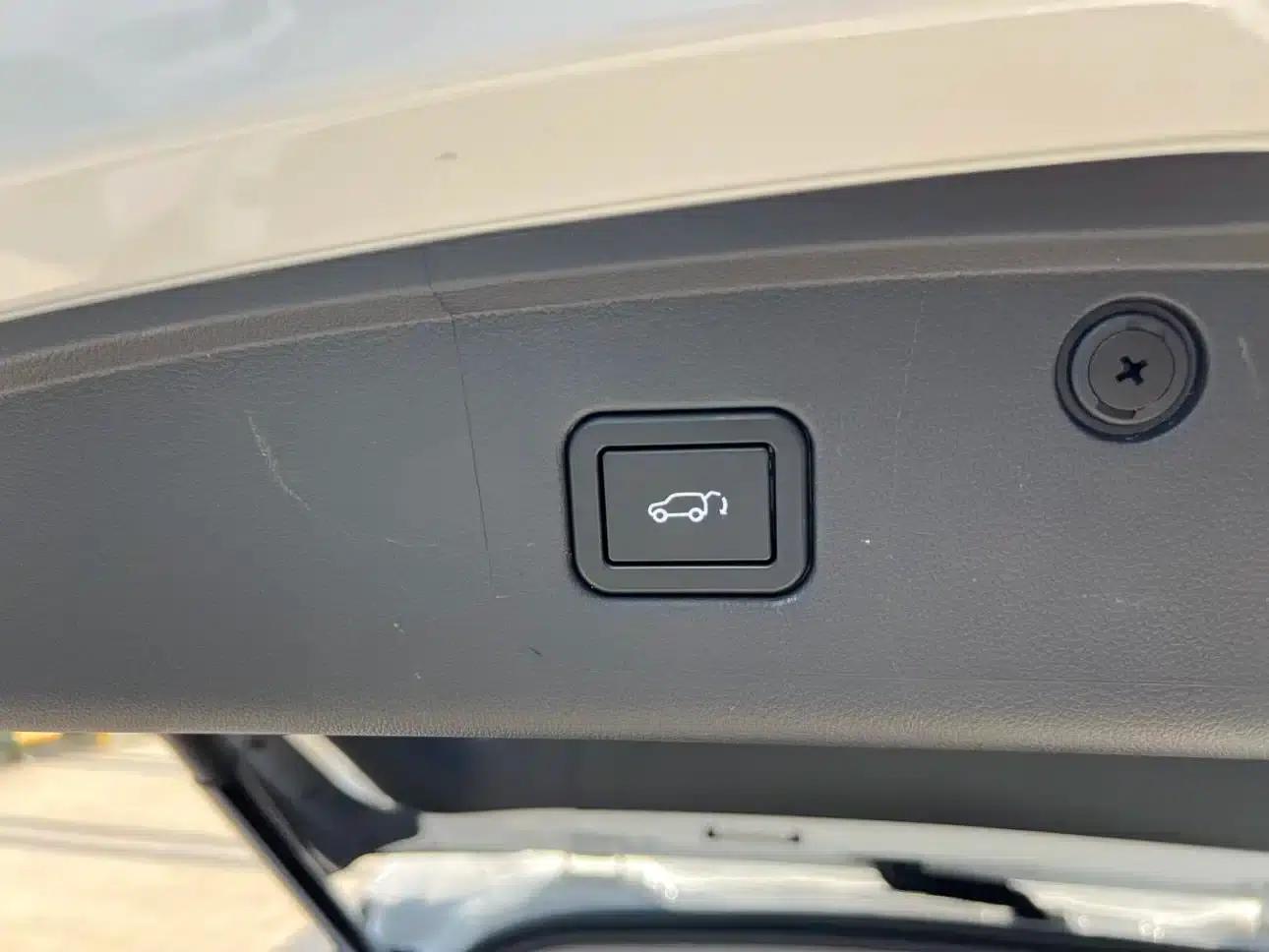 Changan CS75PLUS 2024 Model, Third Generation, Champion Edition, 1.5T Intelligent Driving and Sporty Type — миниатюра 21