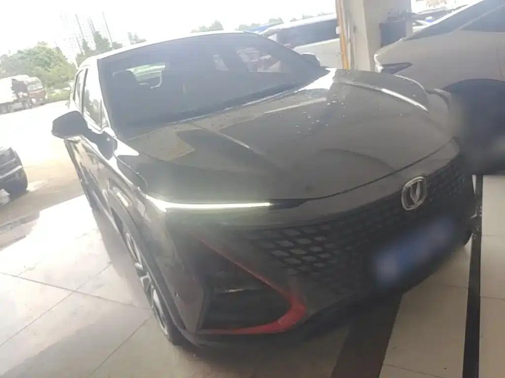 Changan UNI-T 2020 1.5T Flagship Edition — миниатюра 4