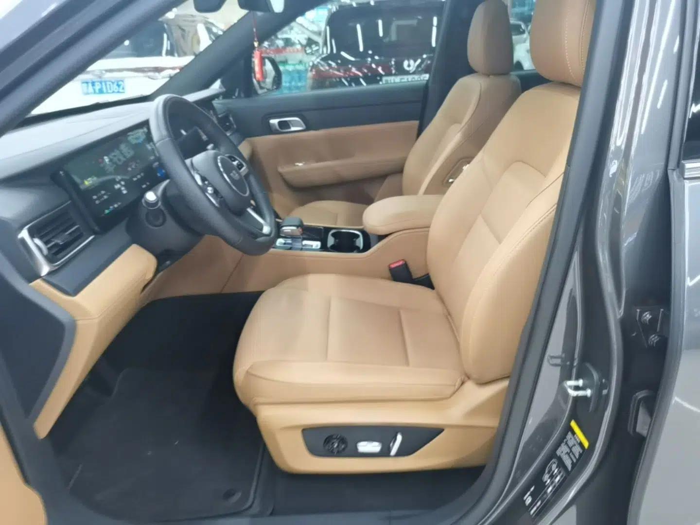 Li Auto ONE 2021 Extended-Range 6-Seater Version — миниатюра 17