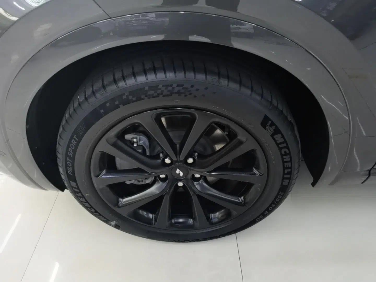 Li Auto ONE 2021 Extended-Range 6-Seater Version — миниатюра 10