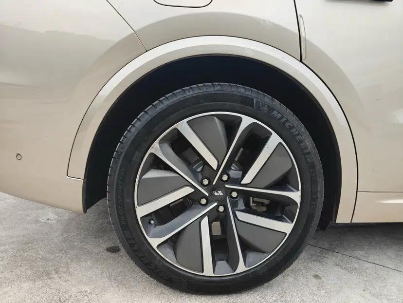 Li Auto L9 2022 Max model — миниатюра 17