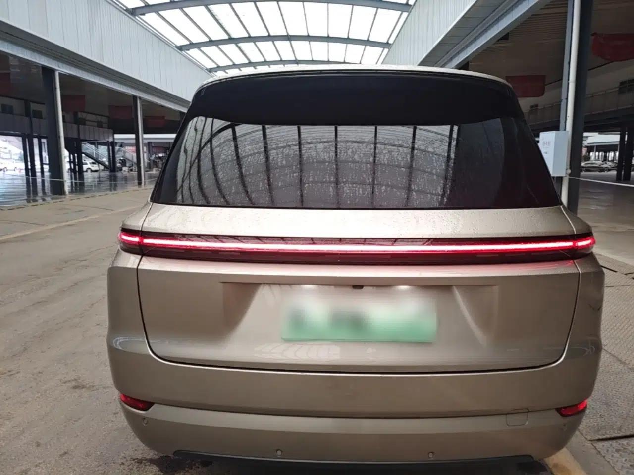 Li Auto L9 2022 Max model — миниатюра 5