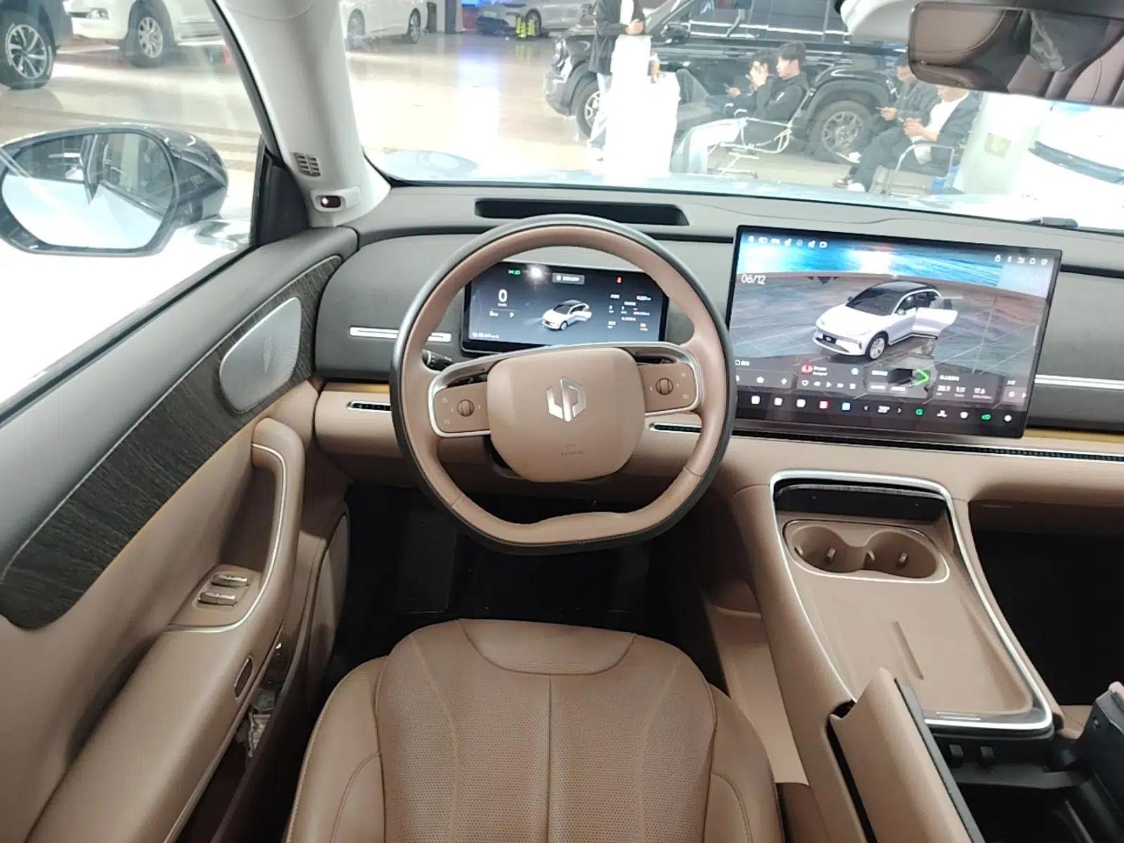 Leapmotor C11 2026 All-Electric 640 LiDAR Prestige Edition — миниатюра 13