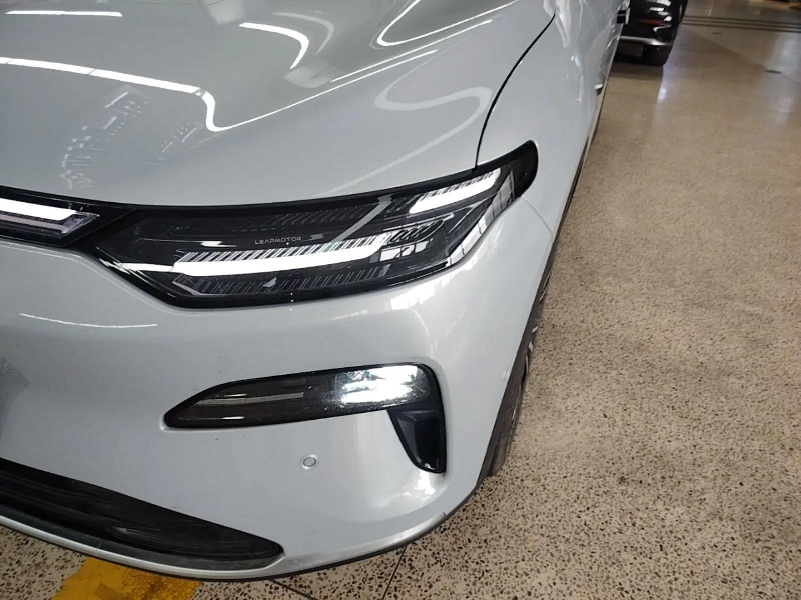 Leapmotor C11 2026 All-Electric 640 LiDAR Prestige Edition — миниатюра 8