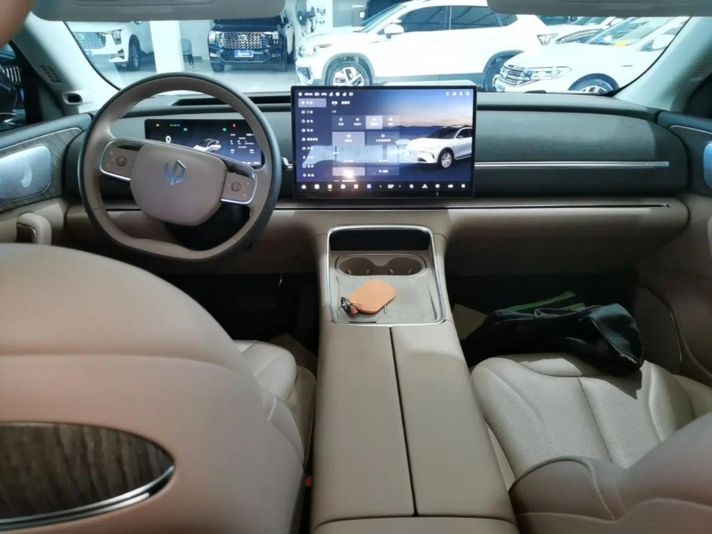 Leapmotor C11 2026 All-Electric 640 LiDAR Prestige Edition — миниатюра 12
