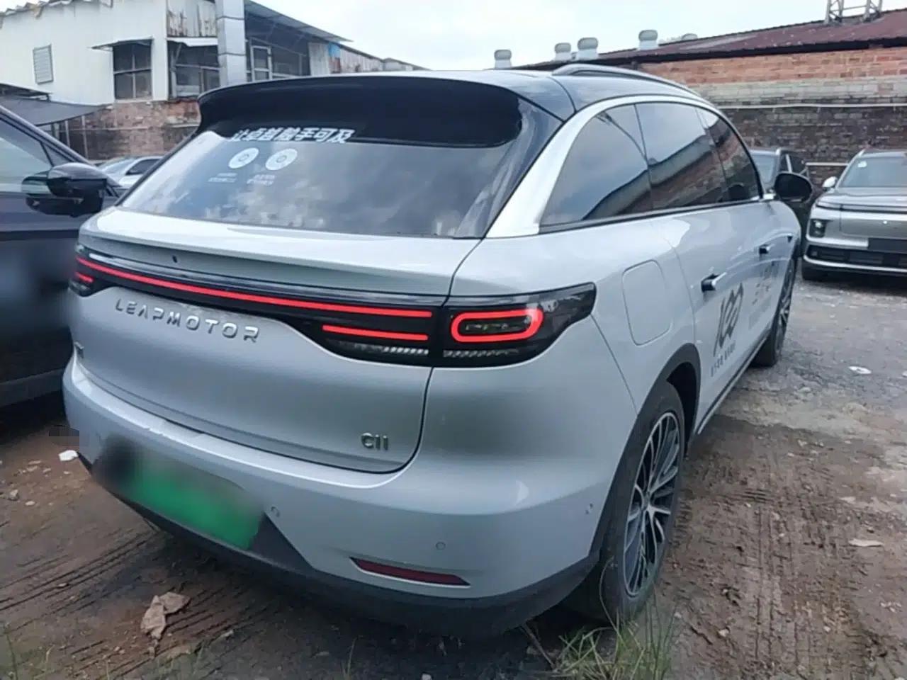 Leapmotor C11 2026 All-Electric 640 LiDAR Prestige Edition — миниатюра 6