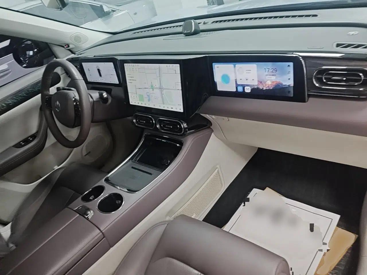 Leapmotor C11 2023 Range-Extended 300 Smart Enjoyment Edition — миниатюра 12