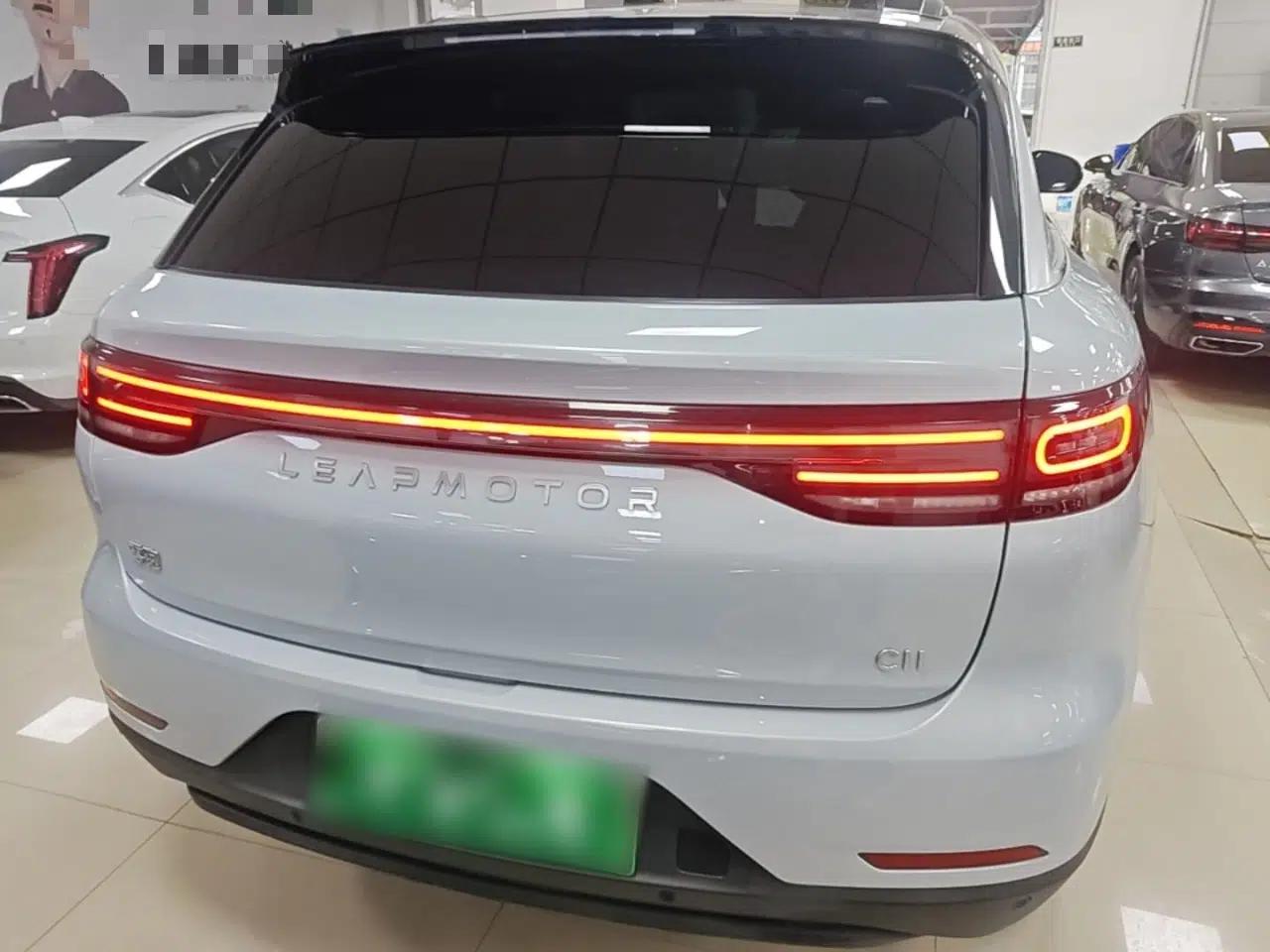 Leapmotor C11 2023 Range-Extended 300 Smart Enjoyment Edition — миниатюра 5