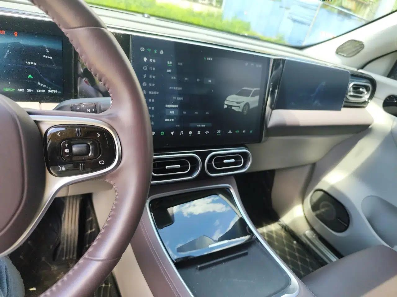 Leapmotor C11 2023 Range-Extended 300 Comfort Edition — миниатюра 13