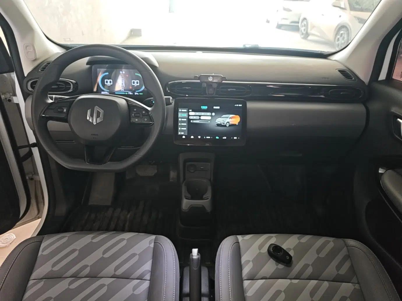 Leapmotor T03 2024 200 Lite Edition — миниатюра 12
