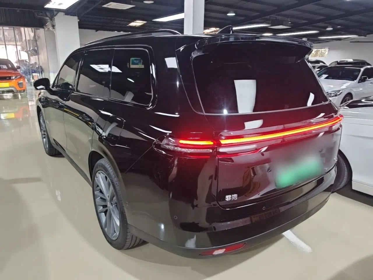 Leapmotor C16 2026 Extended-Range 280 LiDAR Zhizun Edition 6 Seats — миниатюра 4