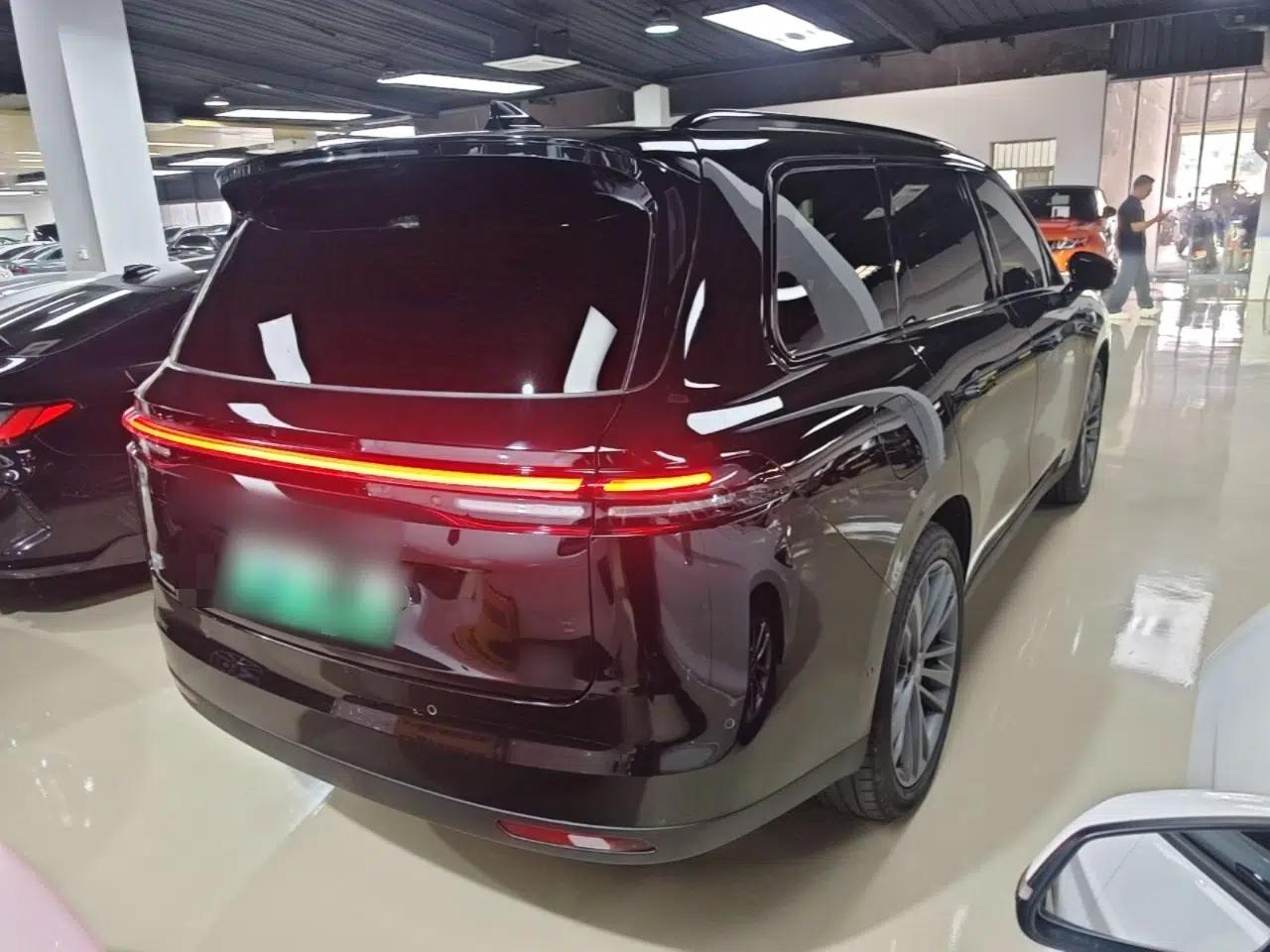Leapmotor C16 2026 Extended-Range 280 LiDAR Zhizun Edition 6 Seats — миниатюра 6