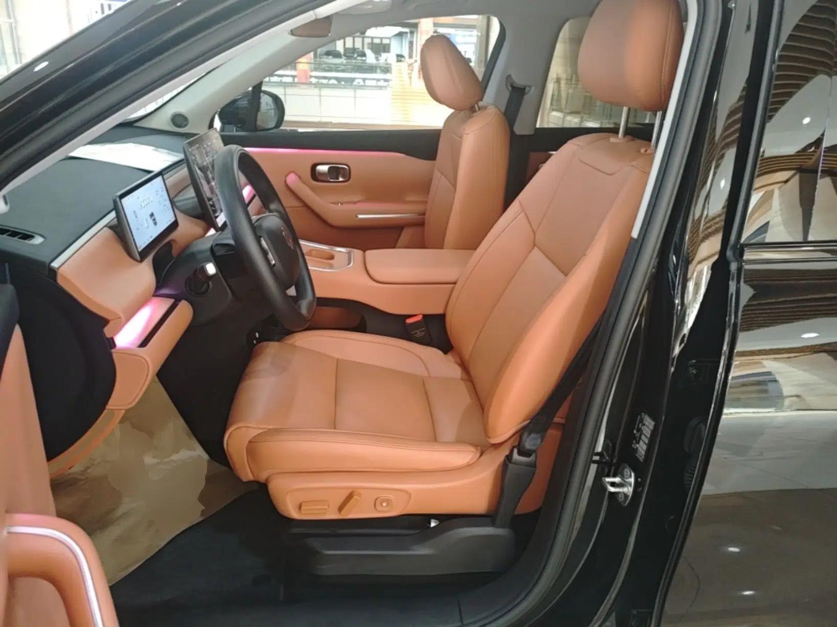 Leapmotor C16 2026 Extended-Range 280 LiDAR Zhizun Edition 6 Seats — миниатюра 24