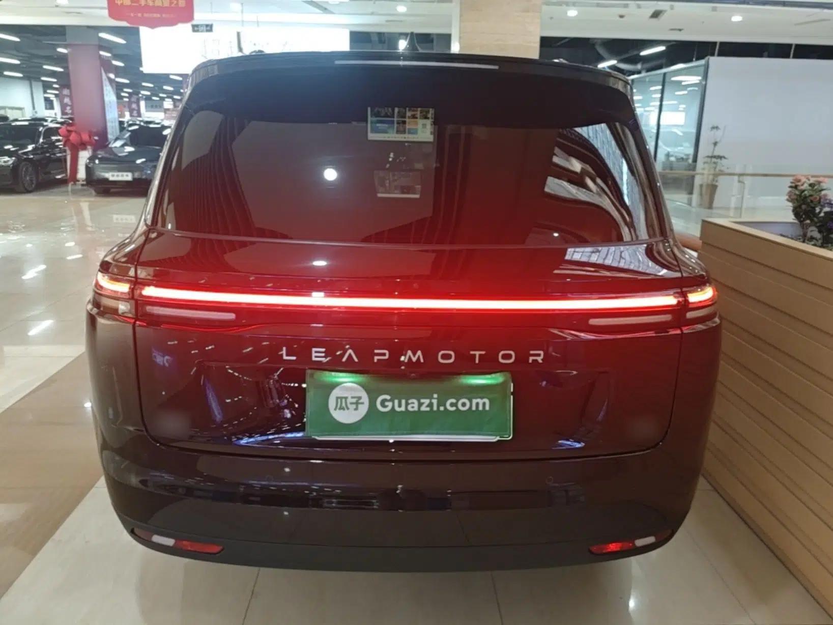 Leapmotor C16 2026 Extended-Range 280 LiDAR Zhizun Edition 6 Seats — миниатюра 5