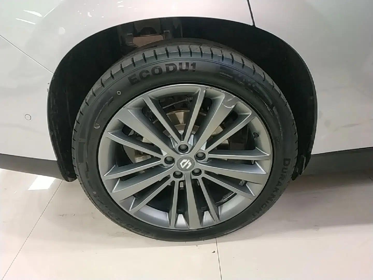 Leapmotor C16 2024 Pure Electric 520 Deluxe Edition — миниатюра 11