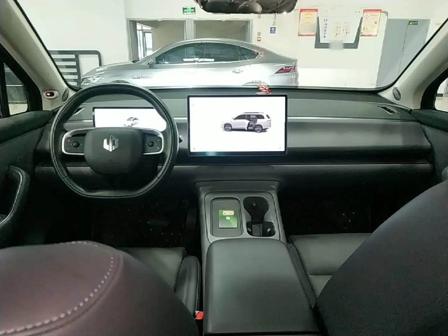 Leapmotor C16 2024 Pure Electric 520 Deluxe Edition — миниатюра 12